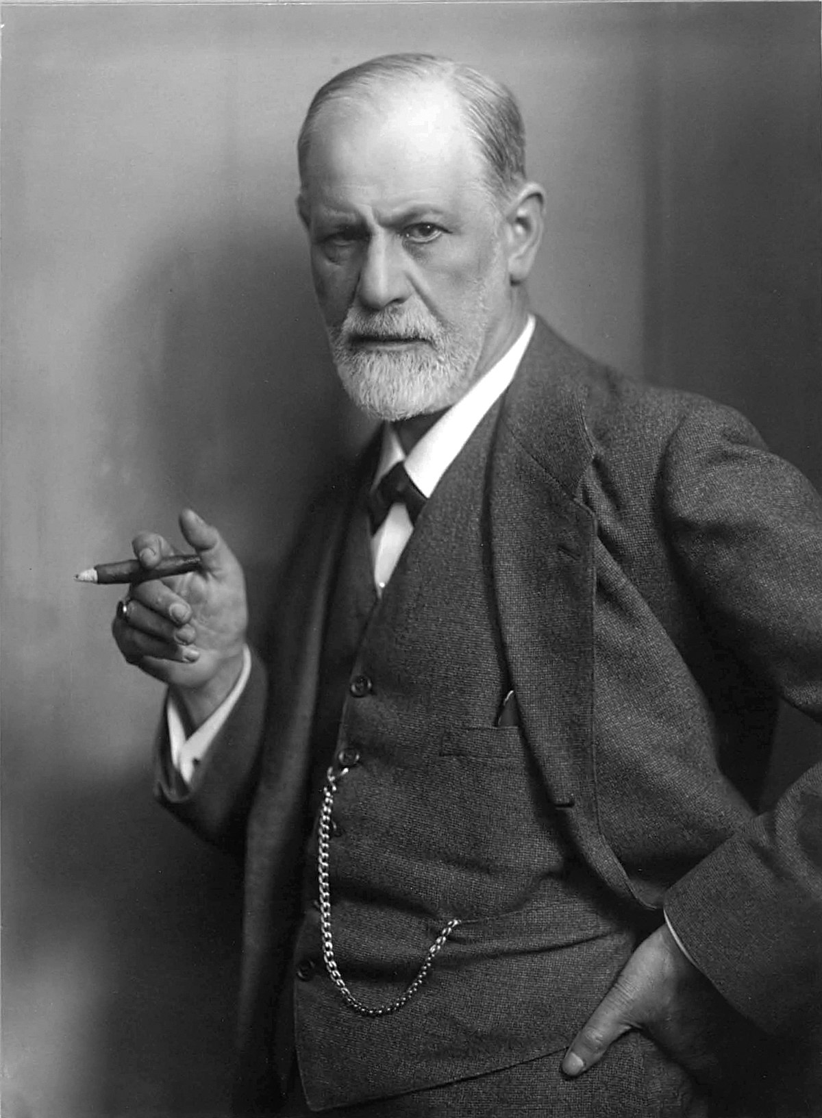 @psychoanalytic_text.author